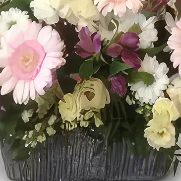 Malbork flowers  -  FLOWER BASKET 35 Flower Bouquet/Arrangement