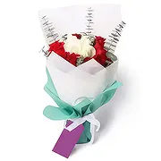 Dubai Marina online Florist - Lovable Roses Bouquet