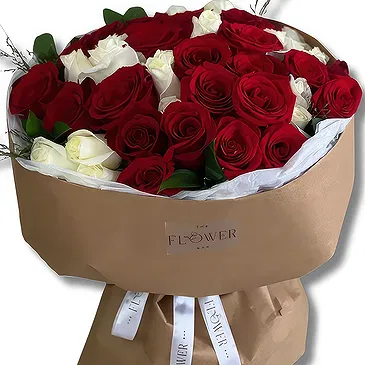 Garhoud flowers  -  Luxurious  White and Red Roses Flower Bouquet/Arrangement