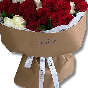 Garhoud flowers  -  Luxurious  White and Red Roses Flower Bouquet/Arrangement