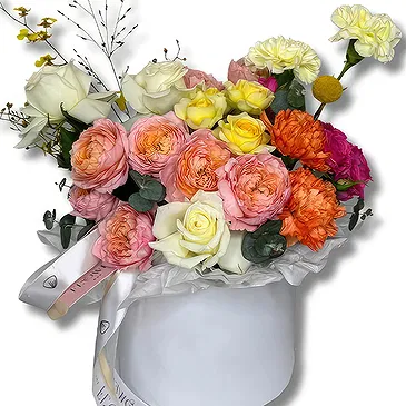 Garhoud flowers  -  Luxury Colorful Flower and Roses Bouquet  Flower Bouquet/Arrangement