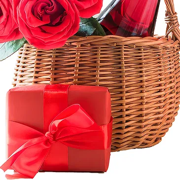 fiorista fiori di Koblach- Cesto di rose rosse con vino rosso e cioccola Bouquet floreale