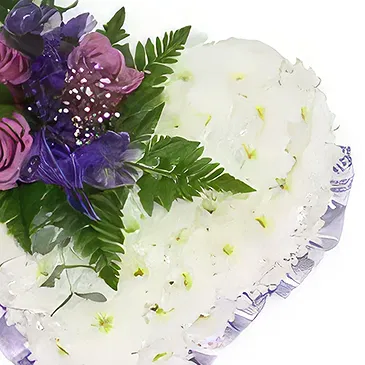 Nea Krya Vrysi flowers  -  Blessing Heart Flower Bouquet/Arrangement