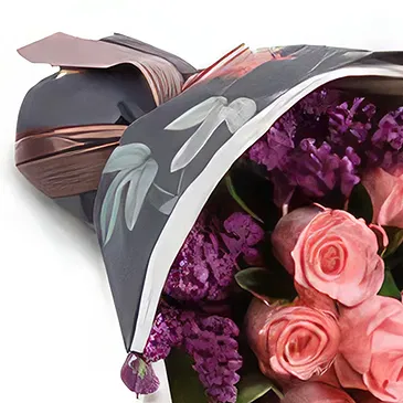 Cung Kiệm flowers  -  Delicate Touch Flower Bouquet/Arrangement