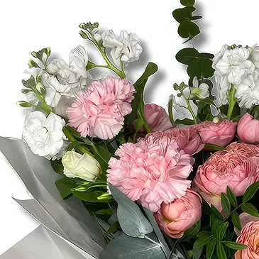 Garhoud flowers  -  Premium Julieta Bouquet Flower Bouquet/Arrangement