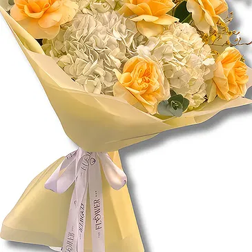 Garhoud flowers  -  Premium  Roses and Hydrangeas Flower Bouquet/Arrangement