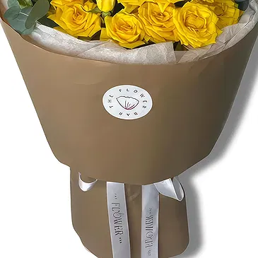 Garhoud flowers  -  Premium Yellow Spray Roses Flower Bouquet/Arrangement