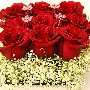 fleuriste fleurs de Petrovac na Moru- Nuage de roses romantique Bouquet/Arrangement floral
