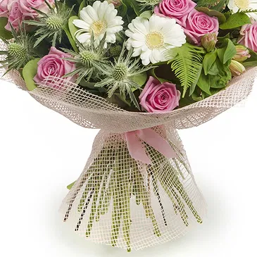 Italy flowers  -  Bouquet of daisies and roses Flower Bouquet/Arrangement