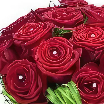 Bayonne flowers  -  Round bouquet of red roses Perles d'Amour Flower Bouquet/Arrangement