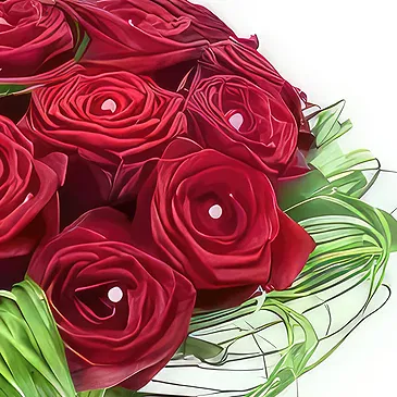 Bayonne flowers  -  Round bouquet of red roses Perles d'Amour Flower Bouquet/Arrangement