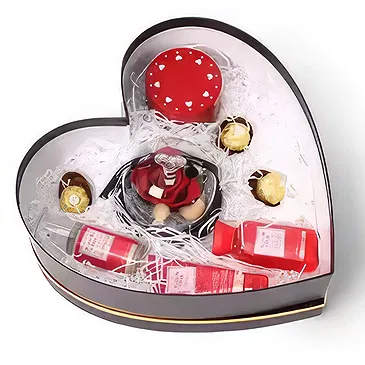 Dubai flowers  -  Scented Love Gift Box Flower Bouquet/Arrangement