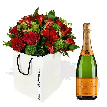United Kingdom flowers  -  Passionate Combo Flower Delivery