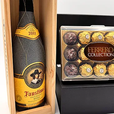Riga-virágok- Spanyol Red & Ferrero kollekció Virágkötészeti csokor