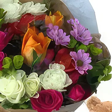 Budapest flowers  -  WONDERFUL DAY - FLOWER & GIFT Flower Bouquet/Arrangement