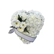 Benidorm Online Florist - vitt hjärta Bukett
