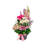 San Jose Santiago online Florist - Pink present Bouquet