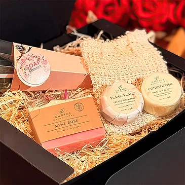 Riga-virágok- Silken Harmony Box: Spa és Silk Virágkötészeti csokor