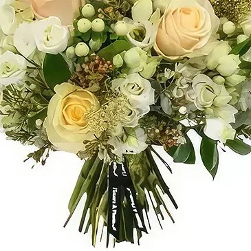 Leicester flowers  -  White & Peach Bliss Flower Bouquet/Arrangement