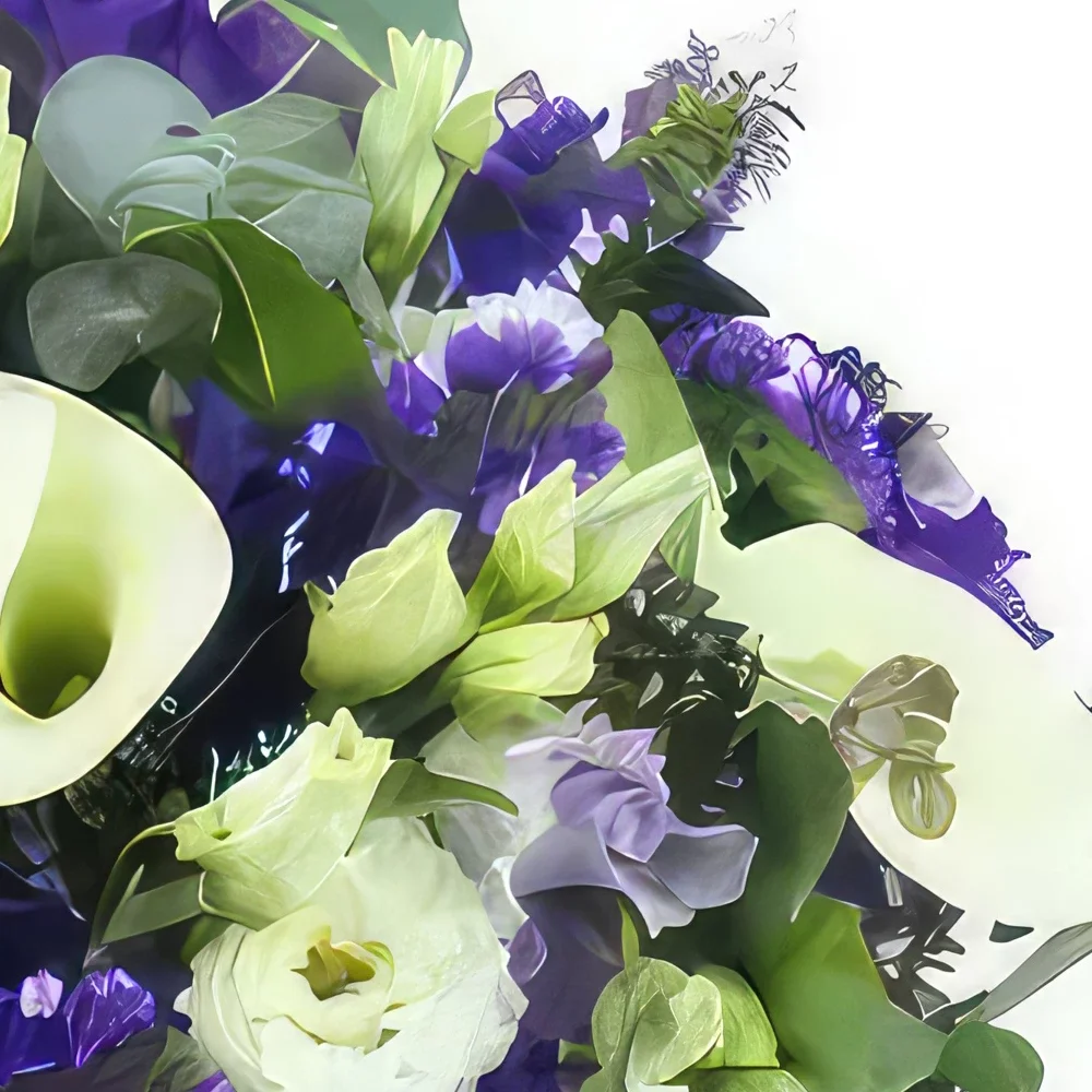Tarbes цветя- Бяло-лилав кръгъл букет Острава Букет/договореност цвете