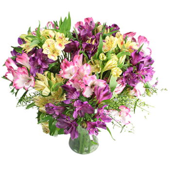 United Kingdom flowers  -  Garden Dreams Bouquet Baskets Delivery