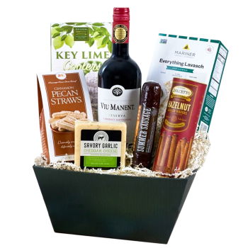USA, United States flowers  -  Classic Wine Hamper Baskets Delivery