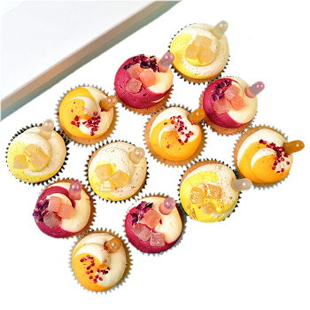 Newcastle upon Tyne flowers  -  Everyone Loves Cupcakes Flower Delivery