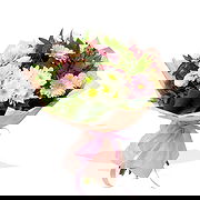 Isfara online Florist - Subtle Charm Bouquet