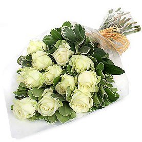 fleuriste fleurs de Stavanger- Bouquet de douzaines de roses vierges Bouquet/Arrangement floral