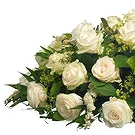 Quatre Bornes blomster- Begravelsesspray af hvide roser Blomst buket/Arrangement
