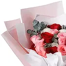 Buangkok flowers  -  Blushing Bouquet of Roses Flower Bouquet/Arrangement