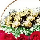 사헬 셀림 꽃- 장미와 초콜릿이 담긴 바구니 꽃다발/꽃꽂이