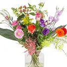 Aichach Blumen Florist- Ensemble ätherischer Eleganz Bouquet/Blumenschmuck
