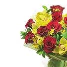 fleuriste fleurs de Bolbeno- Mimosa et roses rouges Bouquet/Arrangement floral