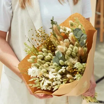 Slovenia online Florist - Natural Shine Classic Bouquet