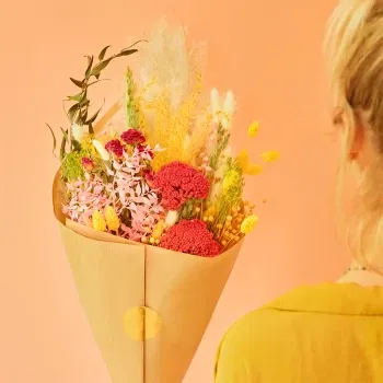 Slovenia online Florist - Pink Tease Bouquet