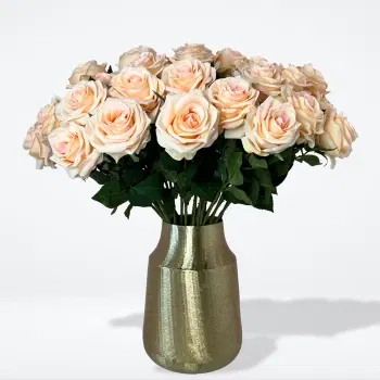 Slovenia flowers  -  Imperial Cream Roses Flower Delivery