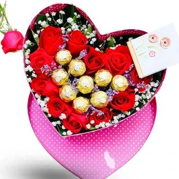 China online Florist - Red Roses & Chocolates in Heart Box with Gree Bouquet