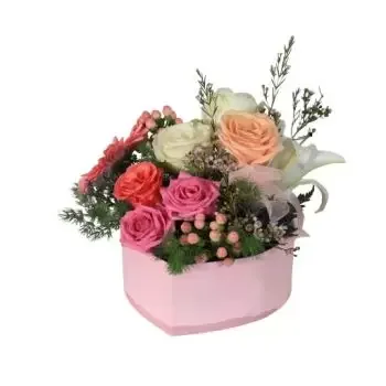 Prishtina online Florist - Flamingo Touch Bouquet