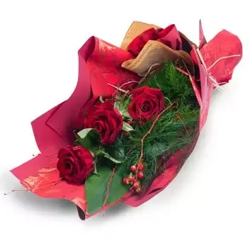 Belgrade flowers  -  Passionate Trio Flower Delivery