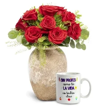 Mas Camerena flowers  -  Exclusive Set  Flower Delivery