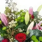 La Trinité květiny- Kytice rudých růží a růžových lilií Cork Kytice/aranžování květin