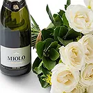 Santa Maria flowers  -  Traditional Bouquet of 16 White Roses and Spa Flower Bouquet/Arrangement