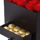 דובאי פרחים- קופסה של אהבה מתוקה זר פרחים/סידור פרחים