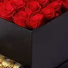 דובאי פרחים- קופסה של אהבה מתוקה זר פרחים/סידור פרחים