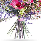 Oman flowers  -  Elegance of Love Flower Bouquet/Arrangement