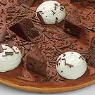 Schoondijke flowers  -  Choco  Flan Flower Bouquet/Arrangement