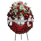 Cala Llonga flowers  -   Red Wreath Flower Bouquet/Arrangement
