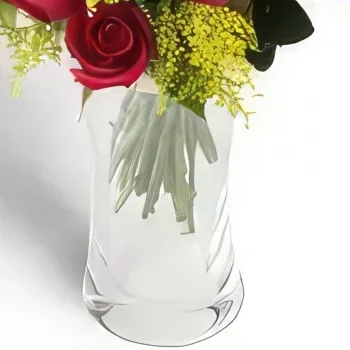 Белу-Оризонти цветы- Расположение 18 красных роз и листвы вазы Цветочный букет/композиция