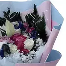 Ad Dilam blomster- Livlighet Blomsterarrangementer bukett